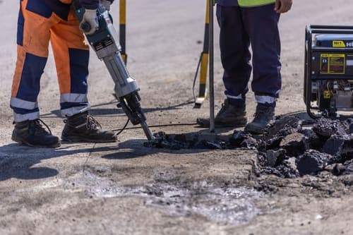 Asphalt driveway repair in New Orleans, LA
